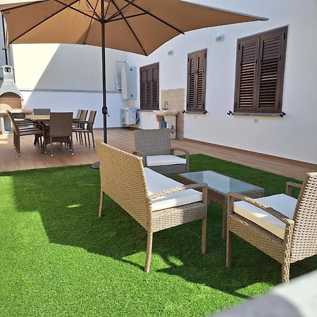 Dd House Family Holiday Apartment Cecina  Exteriör bild
