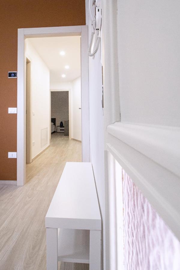 Dd House Family Holiday Apartment Cecina  Exteriör bild