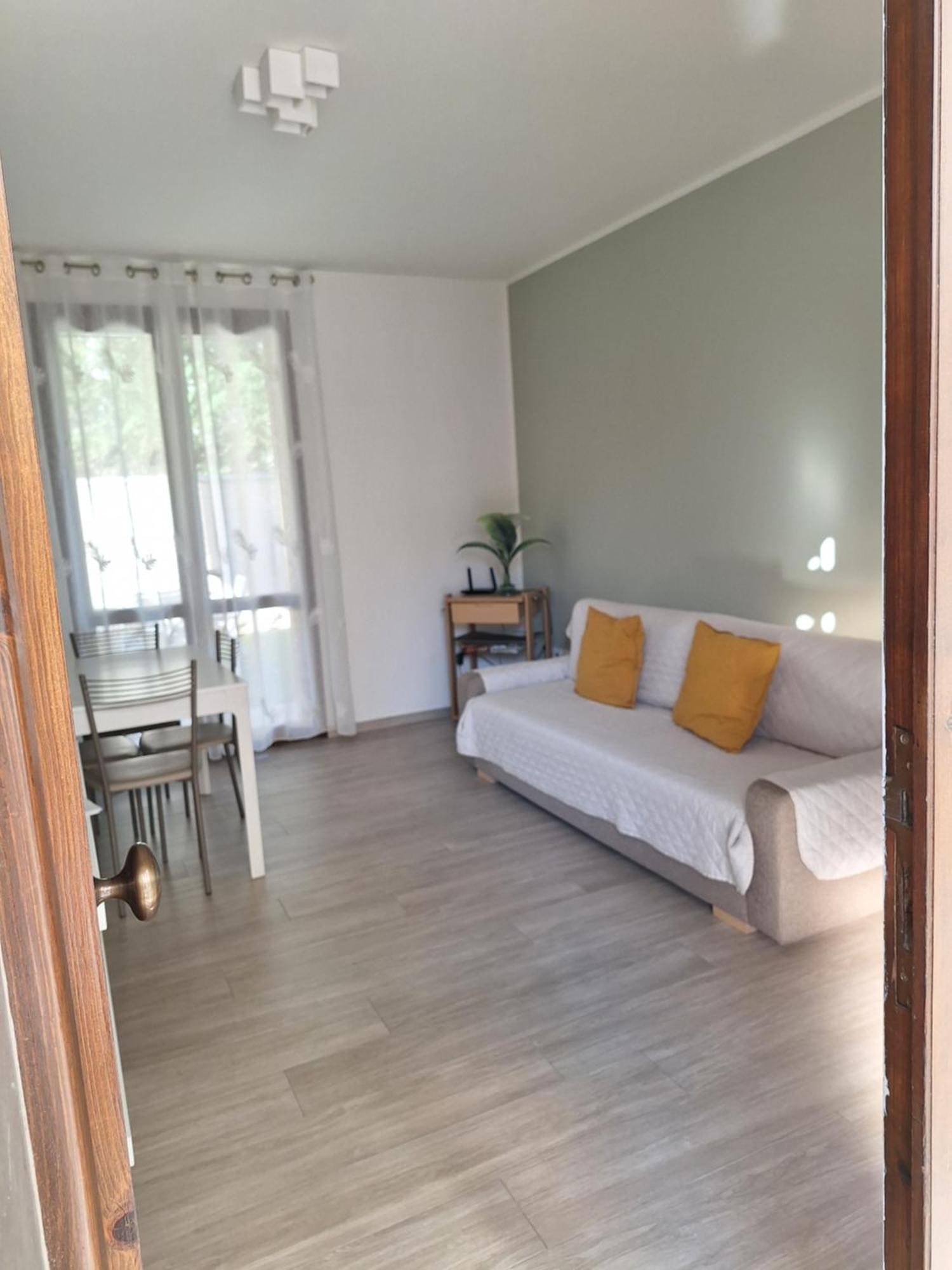 Dd House Family Holiday Apartment Cecina  Exteriör bild